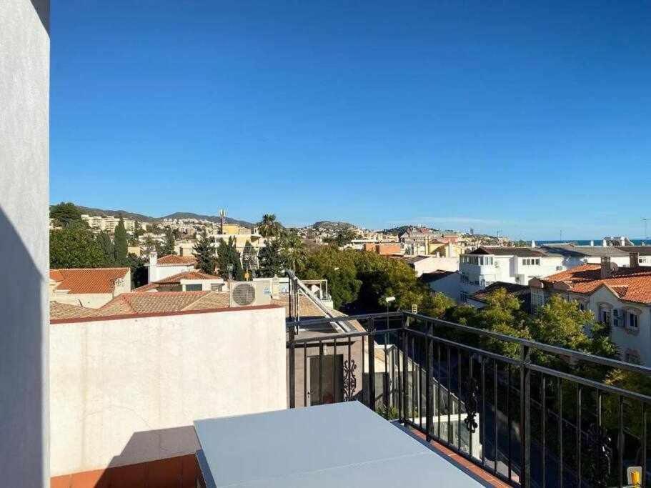 Atico Con Terraza Frente Playa Pedregalejo Apartamento Málaga Exterior foto